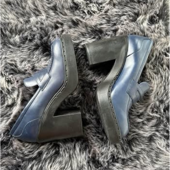 Navy Blue Chunky Loafers with Thick Sole and Slip-On Design - Picture 9 of 10